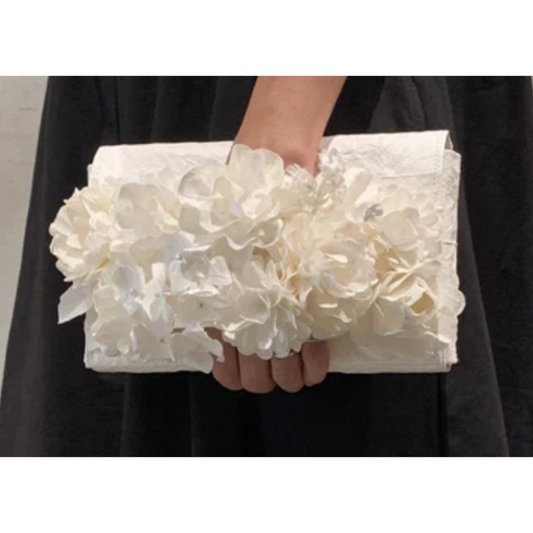 【玉川高島屋POPUP限定】お花のクラッチバック｜ ミルクぱく子